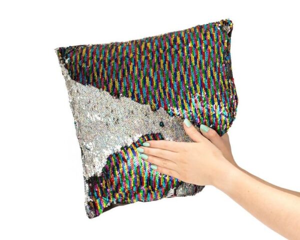 Dekoratyvinė pagalvė su vartomais blizgučiais